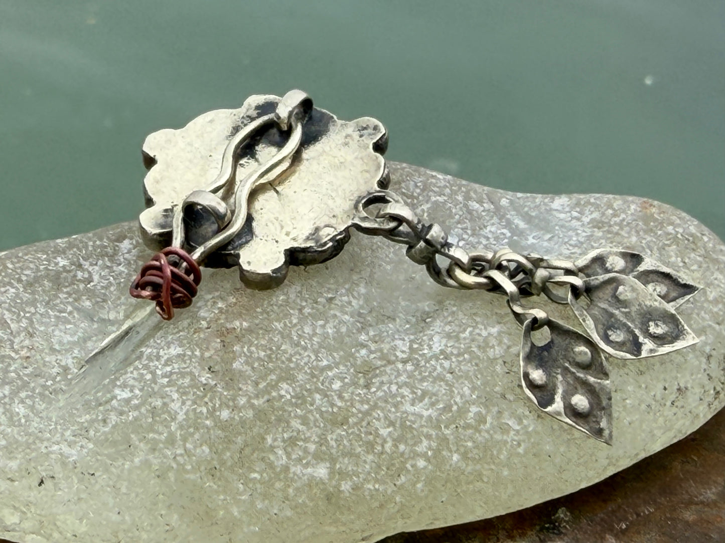 Unusual vintage tie clip / brooch, vintage jewellery, retro jewellery, eco friendly gifts, ethical jewellery, flower pin. Flower tie pin.