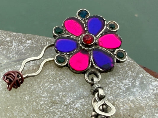 Unusual vintage tie clip / brooch, vintage jewellery, retro jewellery, eco friendly gifts, ethical jewellery, flower pin. Flower tie pin.
