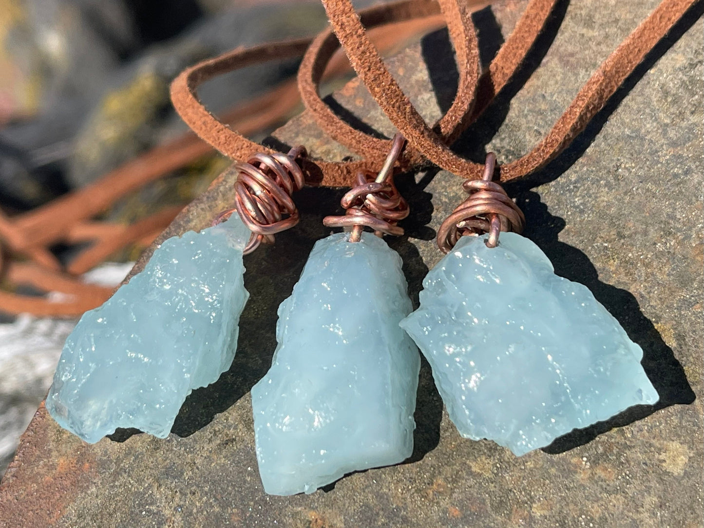 Aquamarine necklace on recycled copper. Handmade necklace, Aquamarine raw Crystal Point Chakra Reiki Healing Necklace. Romantic gift for her