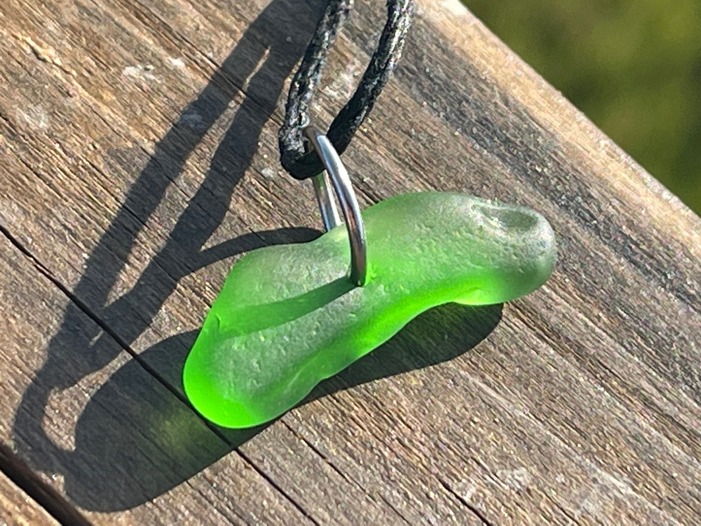 Green sea glass necklace. Recycled necklace, gift for him. Ethical jewellery. Sea glass pendant. Eco friendly necklace, boho surf jewellery