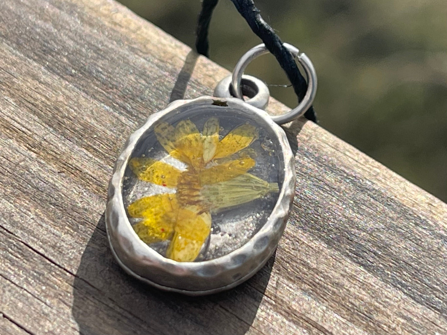 Chamomile necklace, yellow necklace, unique gift for her. Handmade necklace, boho necklace, flower pendant, boho gifts, handmade jewellery