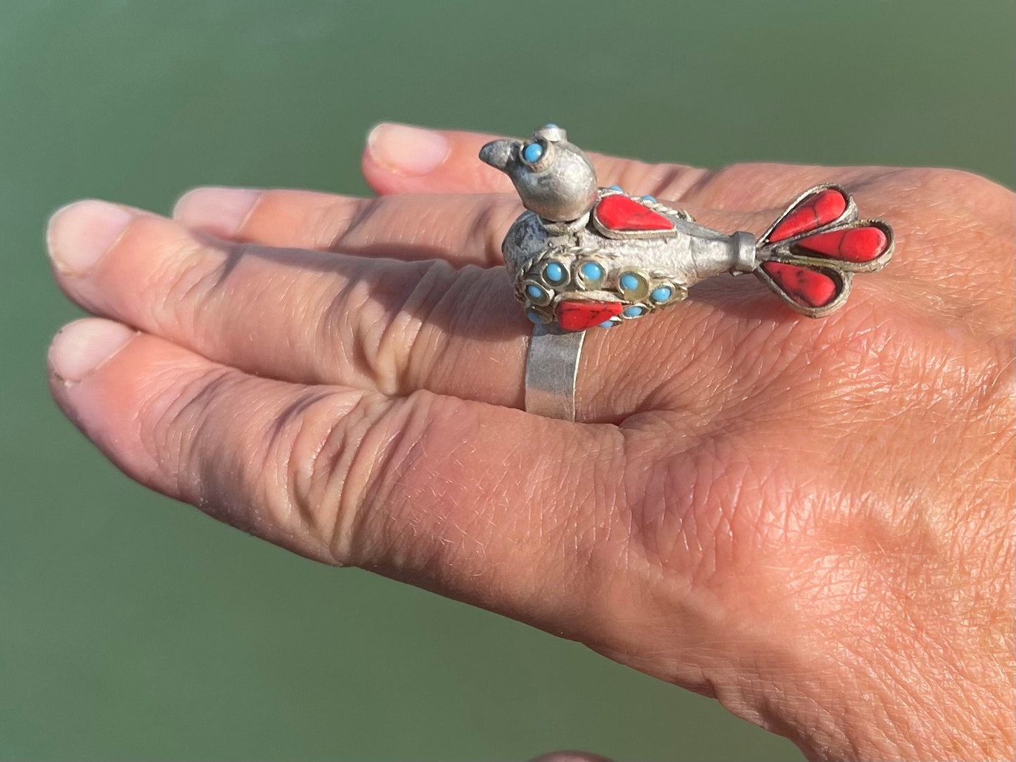 Large vintage bird ring, silver bird ring, vintage jewellery, boho jewellery, ethical jewellery, gypsy ring. Gypsy jewellery, red bird ring