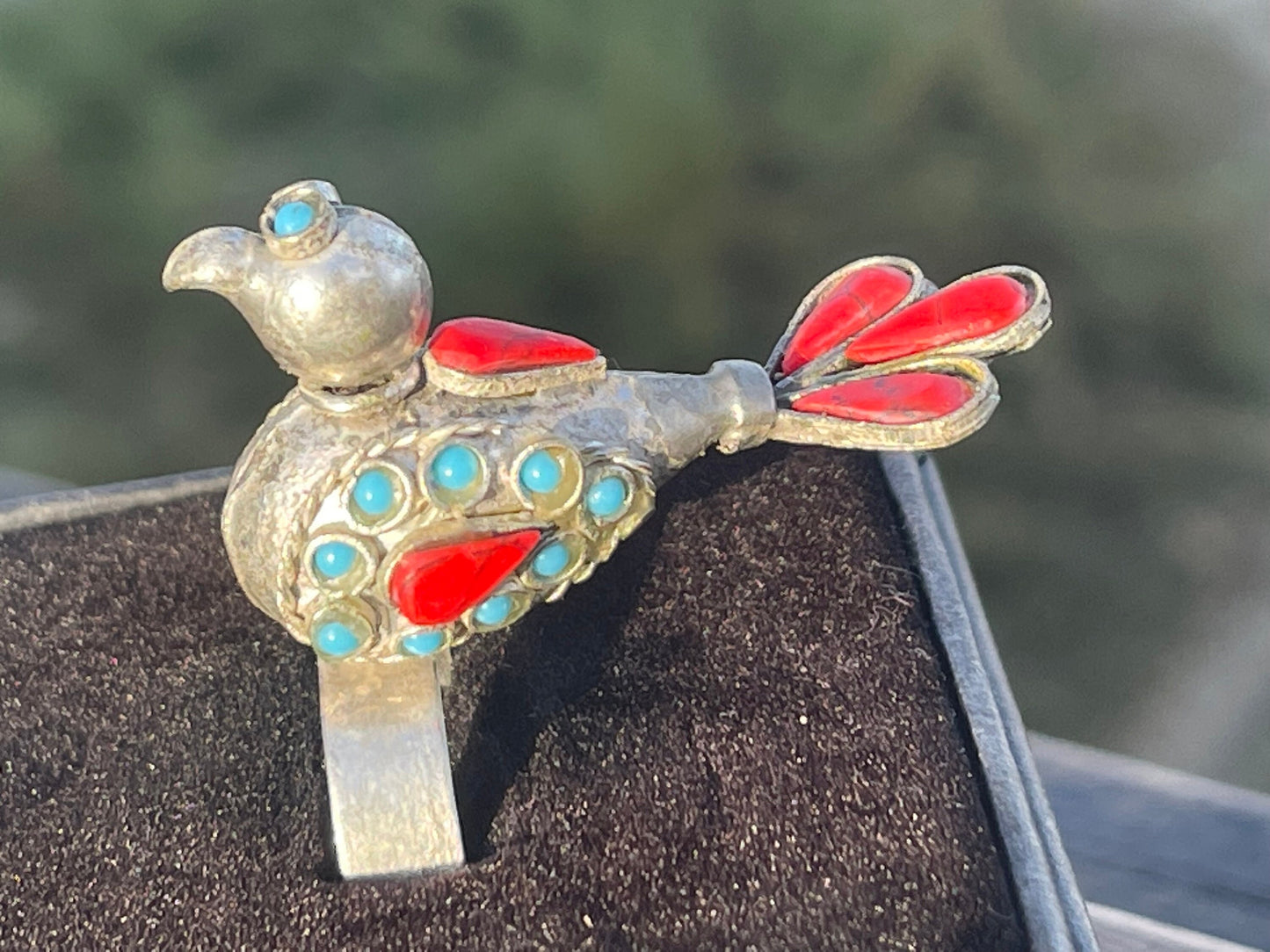 Large vintage bird ring, silver bird ring, vintage jewellery, boho jewellery, ethical jewellery, gypsy ring. Gypsy jewellery, red bird ring