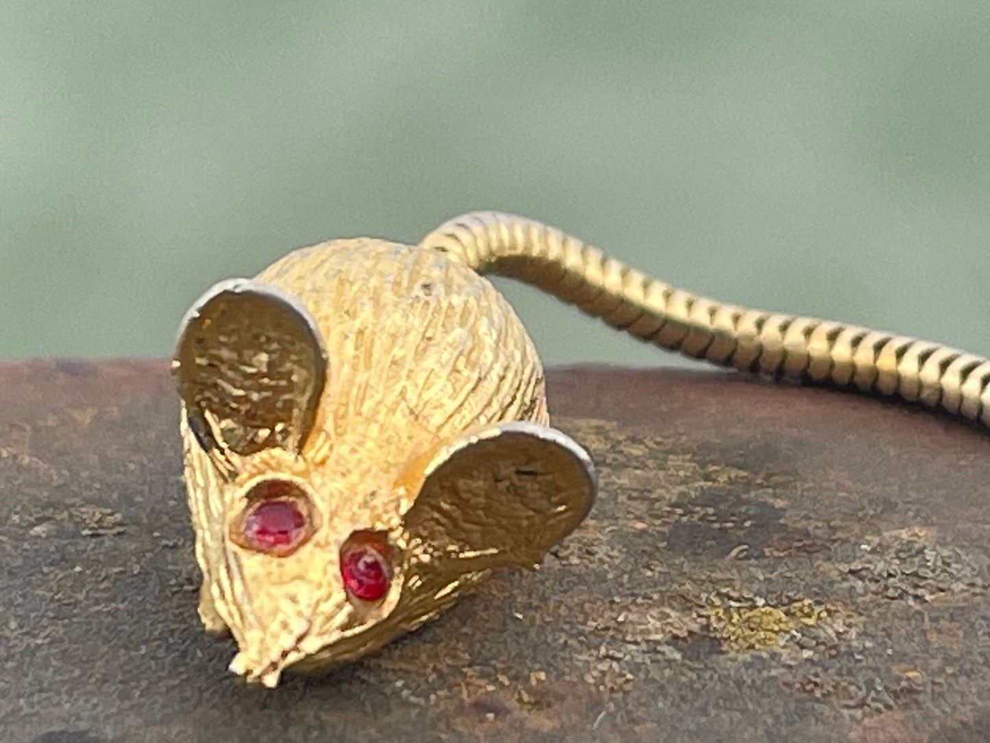 Mouse brooch, vintage brooch, vintage jewellery, retro jewellery, eco friendly gift for her, ethical jewellery, articulated jewellery