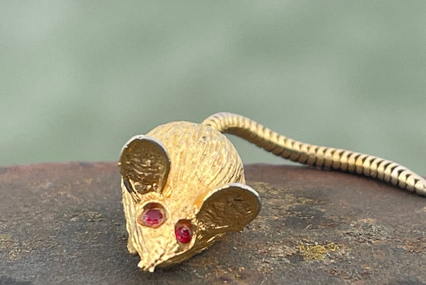 Mouse brooch, vintage brooch, vintage jewellery, retro jewellery, eco friendly gift for her, ethical jewellery, articulated jewellery