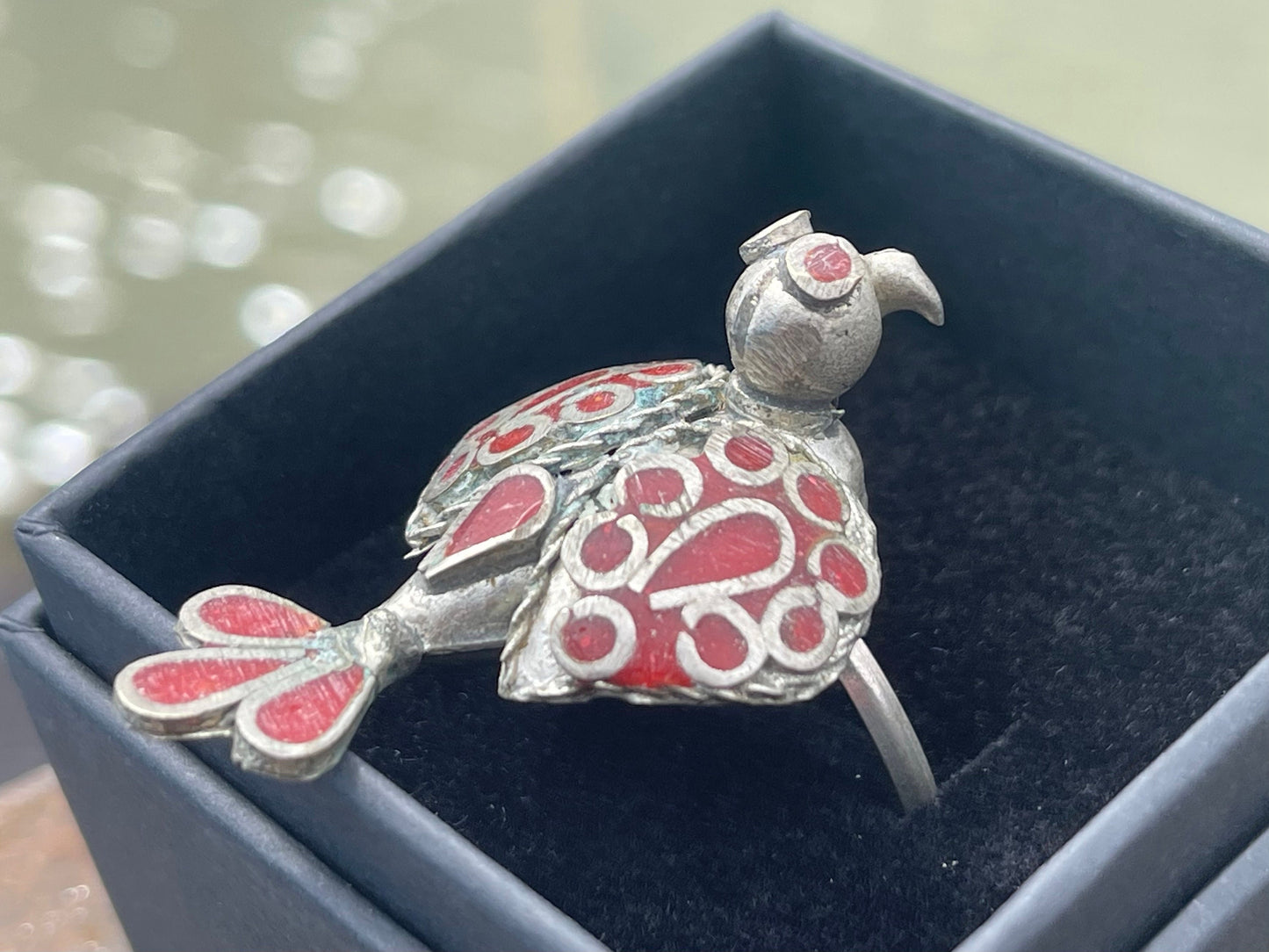 Large vintage bird ring, silver bird ring, vintage jewellery, boho jewellery, ethical jewellery, gypsy ring. Gypsy jewellery, red bird ring