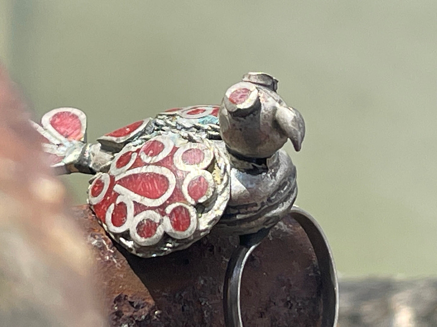 Large vintage bird ring, silver bird ring, vintage jewellery, boho jewellery, ethical jewellery, gypsy ring. Gypsy jewellery, red bird ring