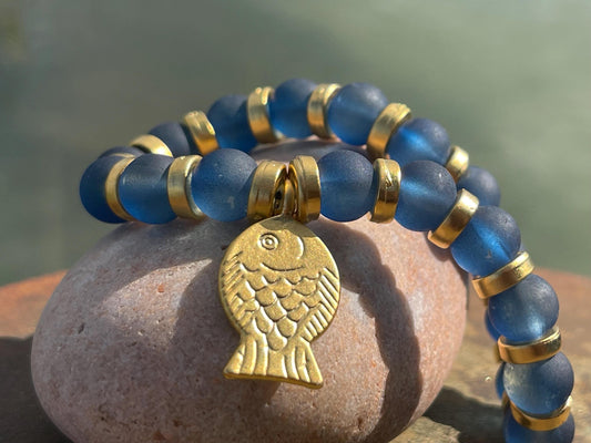 Blue glass bracelet, handmade gift for him, fish bracelet, blue bracelet, gifts for men, handmade bracelet, boho bracelet, keep on swimming