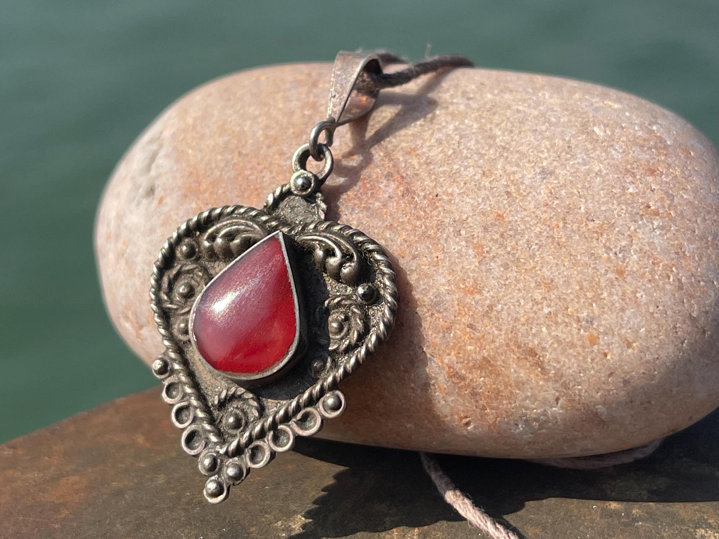 Gypsy jewellery, carnelian gemstone necklace, vintage jewellery, ethical jewellery, gypsy necklace, boho necklace, vintage red jewellery.