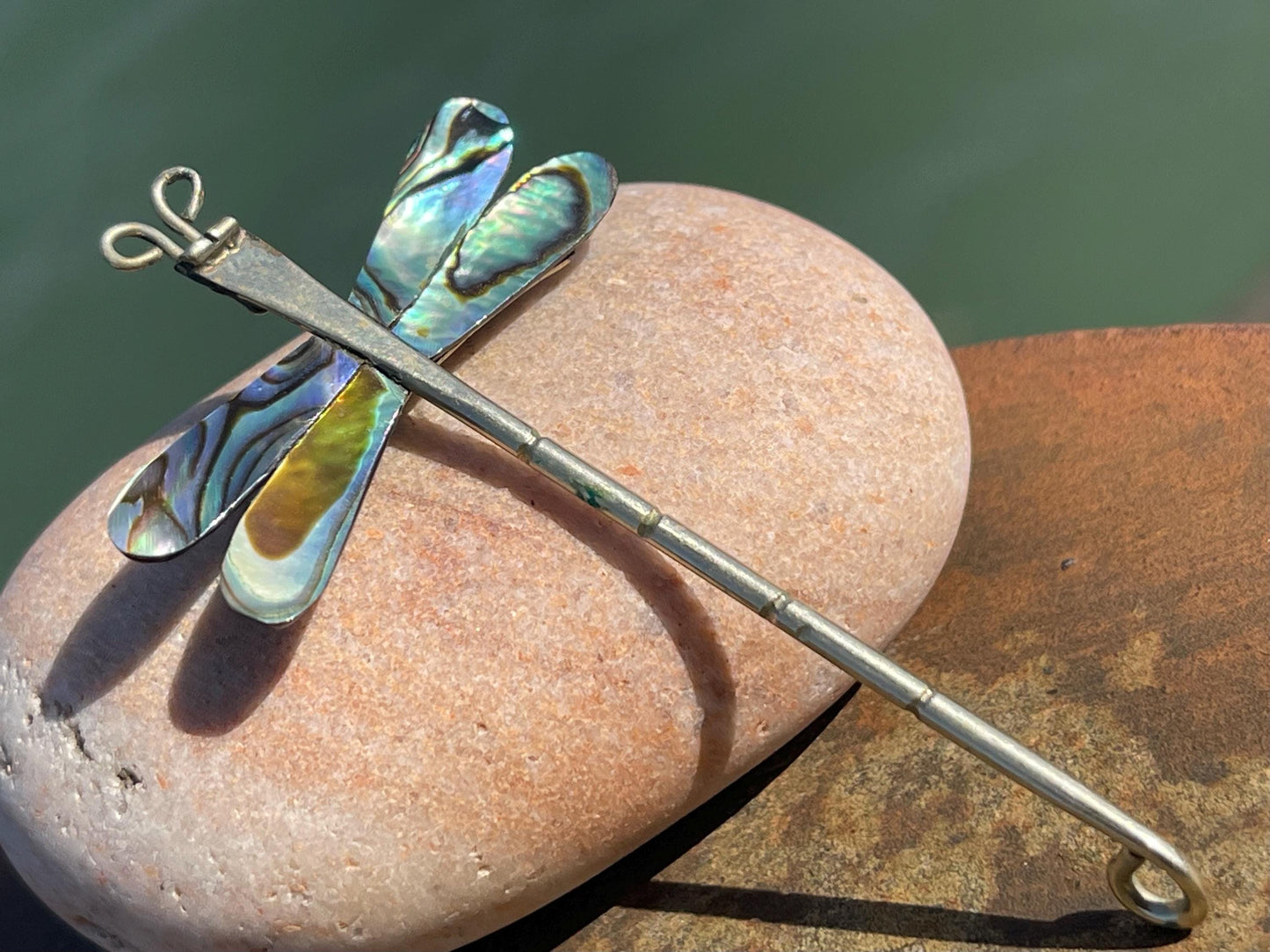 Vintage dragonfly brooch. Stunning Abalone brooch. Dragonfly jewellery. Dragonfly pendant, eco friendly gift for her, ethical jewellery