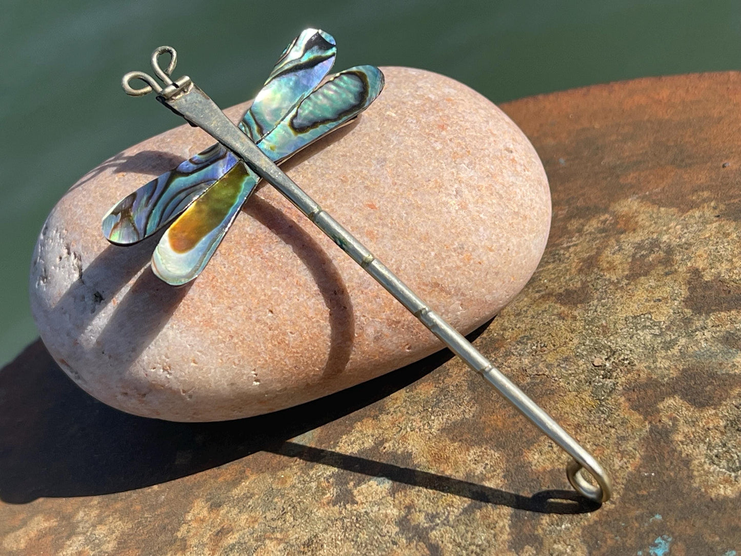 Vintage dragonfly brooch. Stunning Abalone brooch. Dragonfly jewellery. Dragonfly pendant, eco friendly gift for her, ethical jewellery