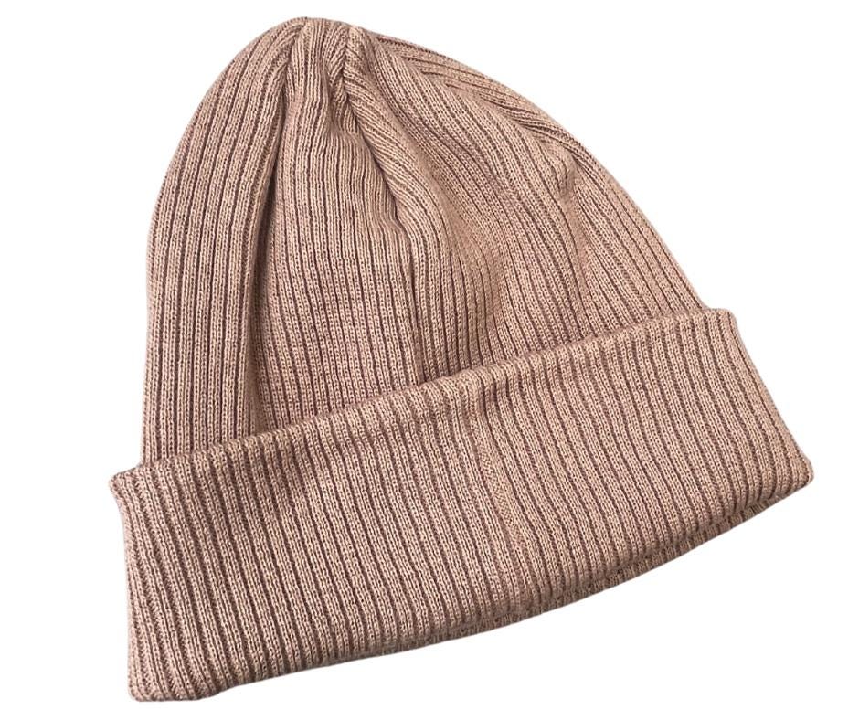 SAND. Umweltfreundliche Beanies. Hergestellt aus 100 % biologisch angebauter Baumwolle.