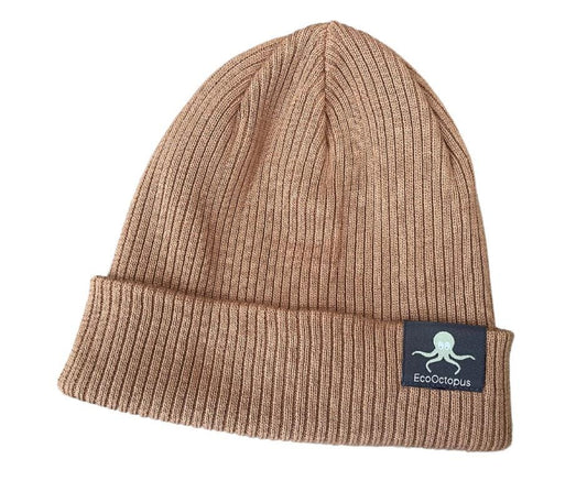 SAND. Umweltfreundliche Beanies. Hergestellt aus 100 % biologisch angebauter Baumwolle.