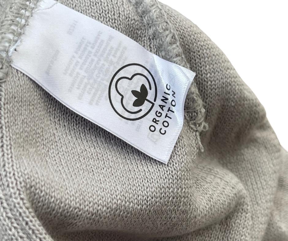 STEINGRAU. Umweltfreundliche Beanies. Hergestellt aus 100 % biologisch angebauter Baumwolle.