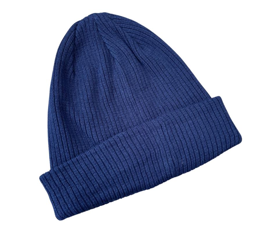 MARINEBLAU. Umweltfreundliche Beanies. Hergestellt aus 100 % biologisch angebauter Baumwolle.