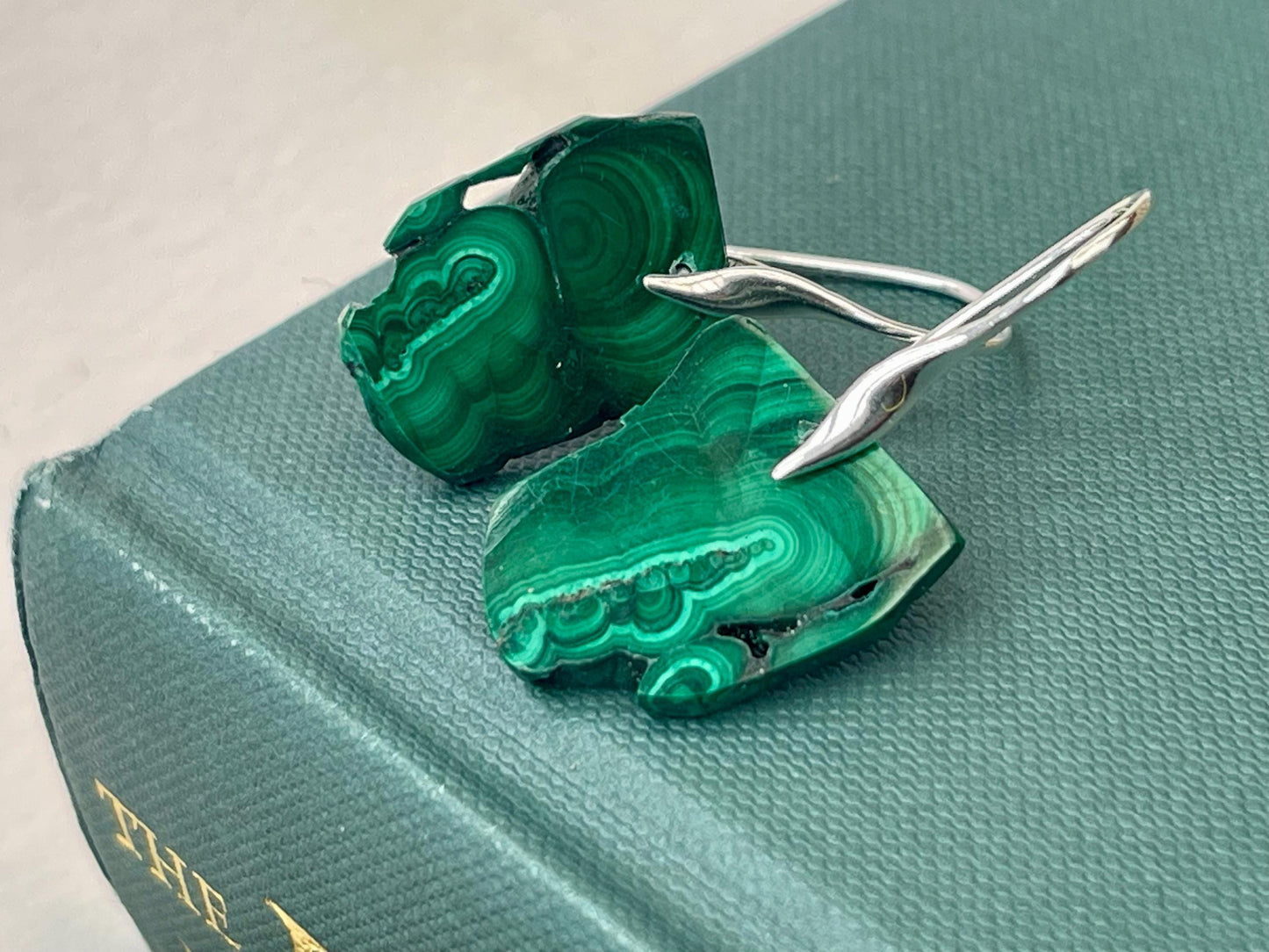 Silver earrings, boho earrings, unusual gift for her, malachite earrings, malachite jewellery, green gemstone earrings. Unusual jewellery