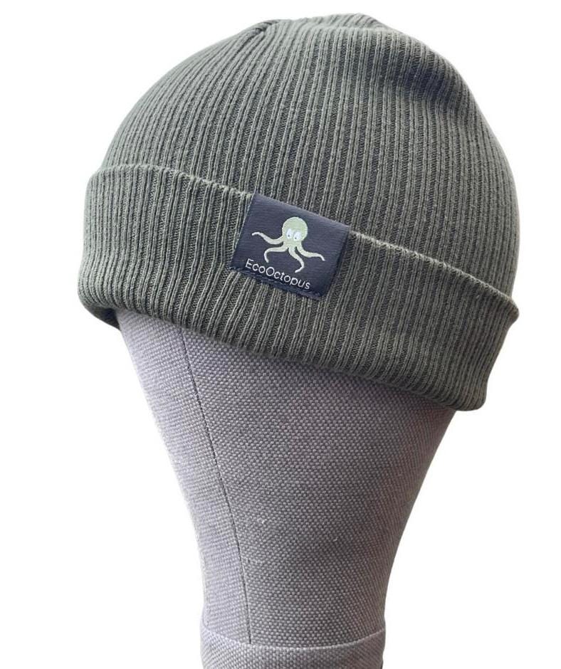 SAGE. Umweltfreundliche Beanies. Hergestellt aus 100 % biologisch angebauter Baumwolle.