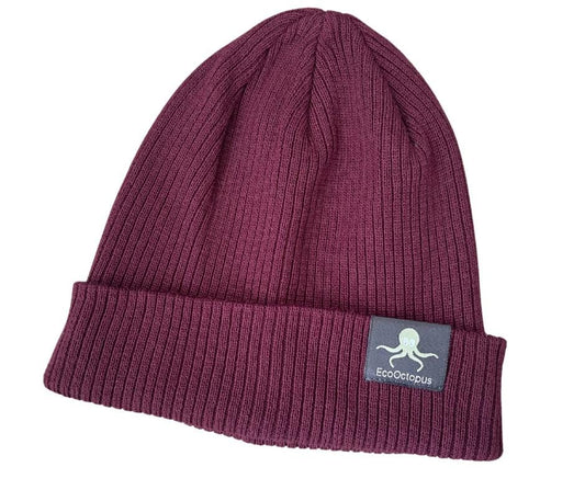 AUBERGINE. Umweltfreundliche Beanies. Hergestellt aus 100 % biologisch angebauter Baumwolle.