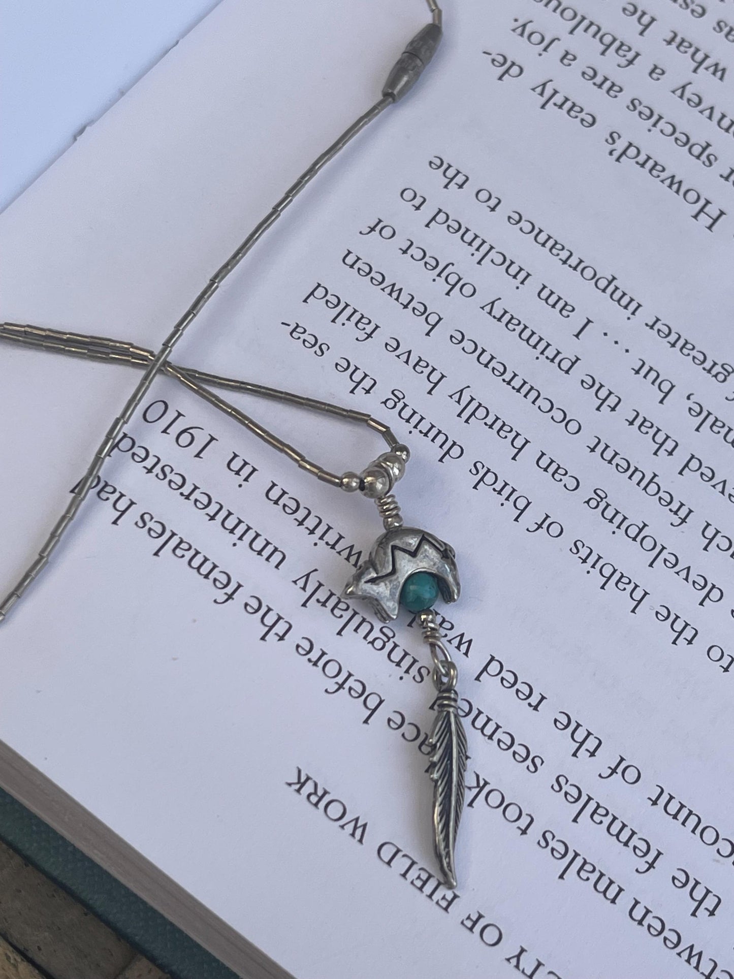 Stunning vintage Navajo bear necklace on sterling silver. Turquoise bear necklace. Navajo necklace. Eco friendly jewellery. Vintage pendant.