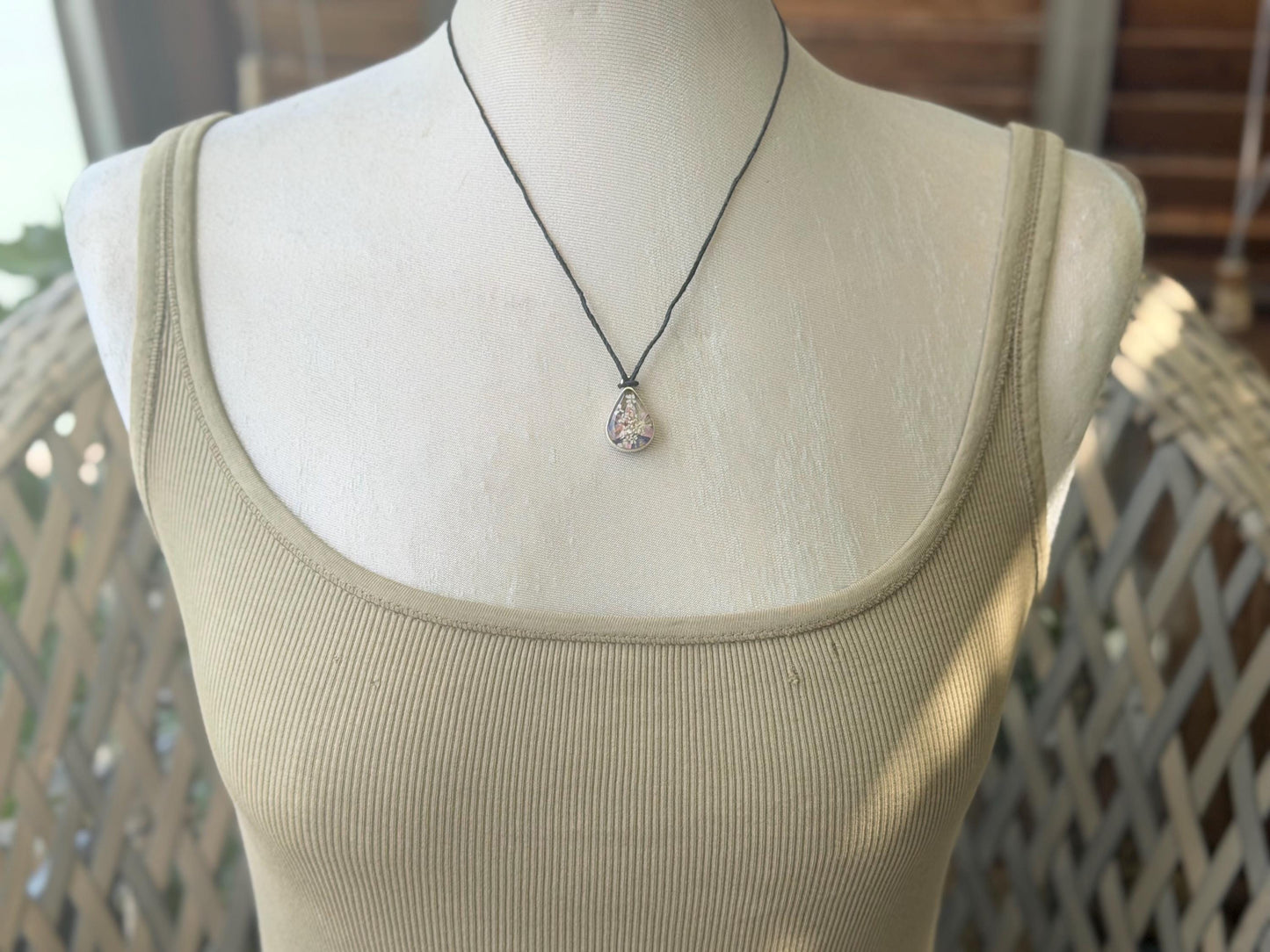 Wild carrot flower necklace, romantic necklace, ethical jewellery, unusual birthday gift for her, unique necklace, unusual gardeners gift