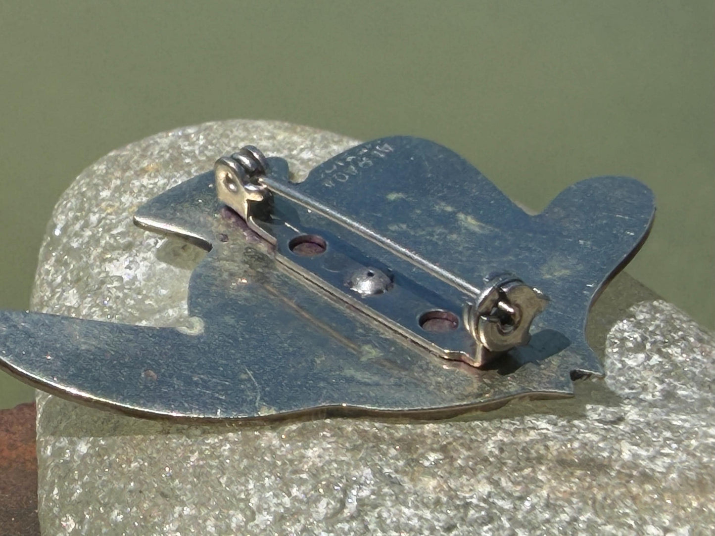 Vintage fish brooch. Stunning Abalone brooch. Eco friendly jewellery. Unusual ethical jewellery. Abalone jewellery. Unusual brooches.