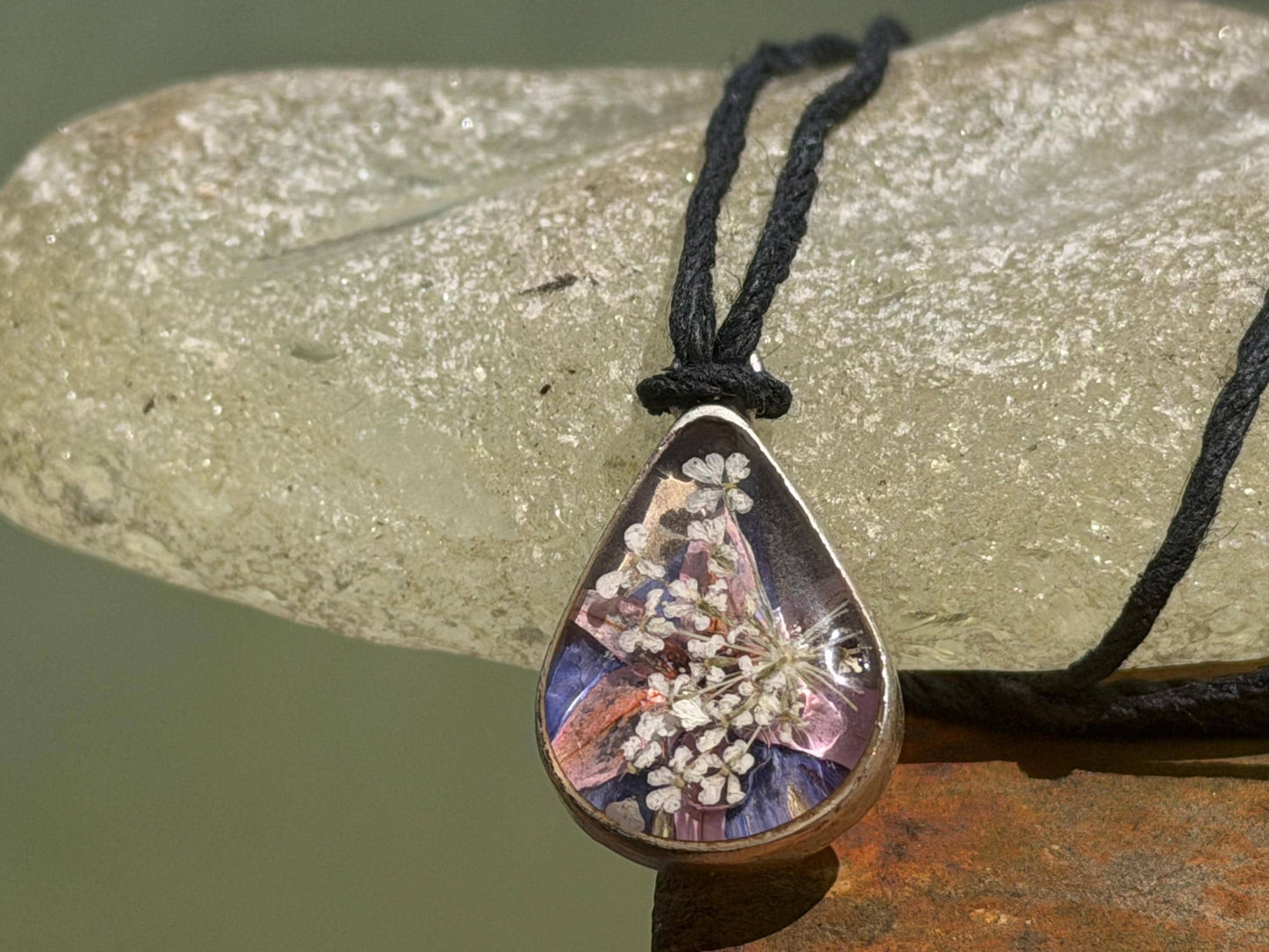 Wild carrot flower necklace, romantic necklace, ethical jewellery, unusual birthday gift for her, unique necklace, unusual gardeners gift