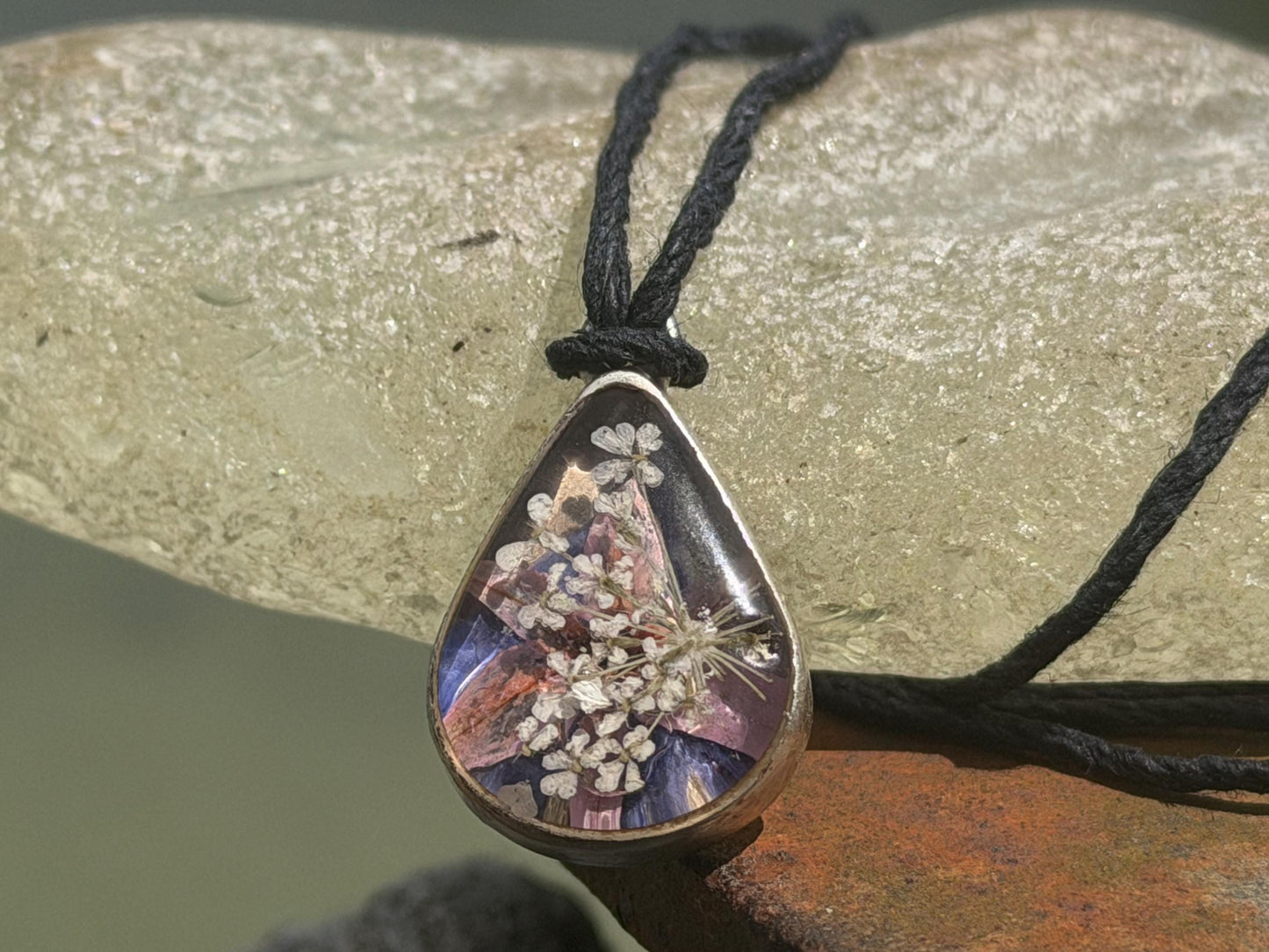 Wild carrot flower necklace, romantic necklace, ethical jewellery, unusual birthday gift for her, unique necklace, unusual gardeners gift