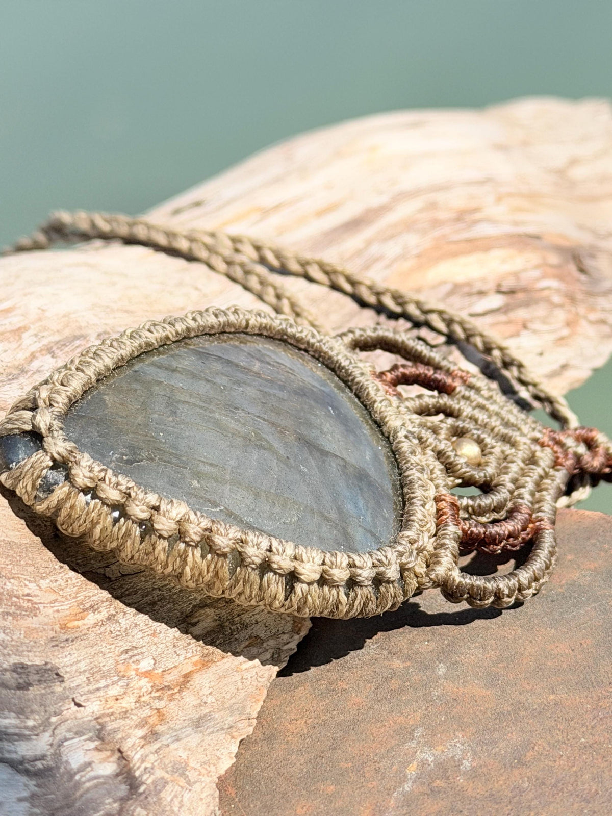 Large macrame labradorite necklace. Purple macrame pendant. Handmade gemstone necklace, boho jewellery. Macrame jewellery. Unique jewellery.