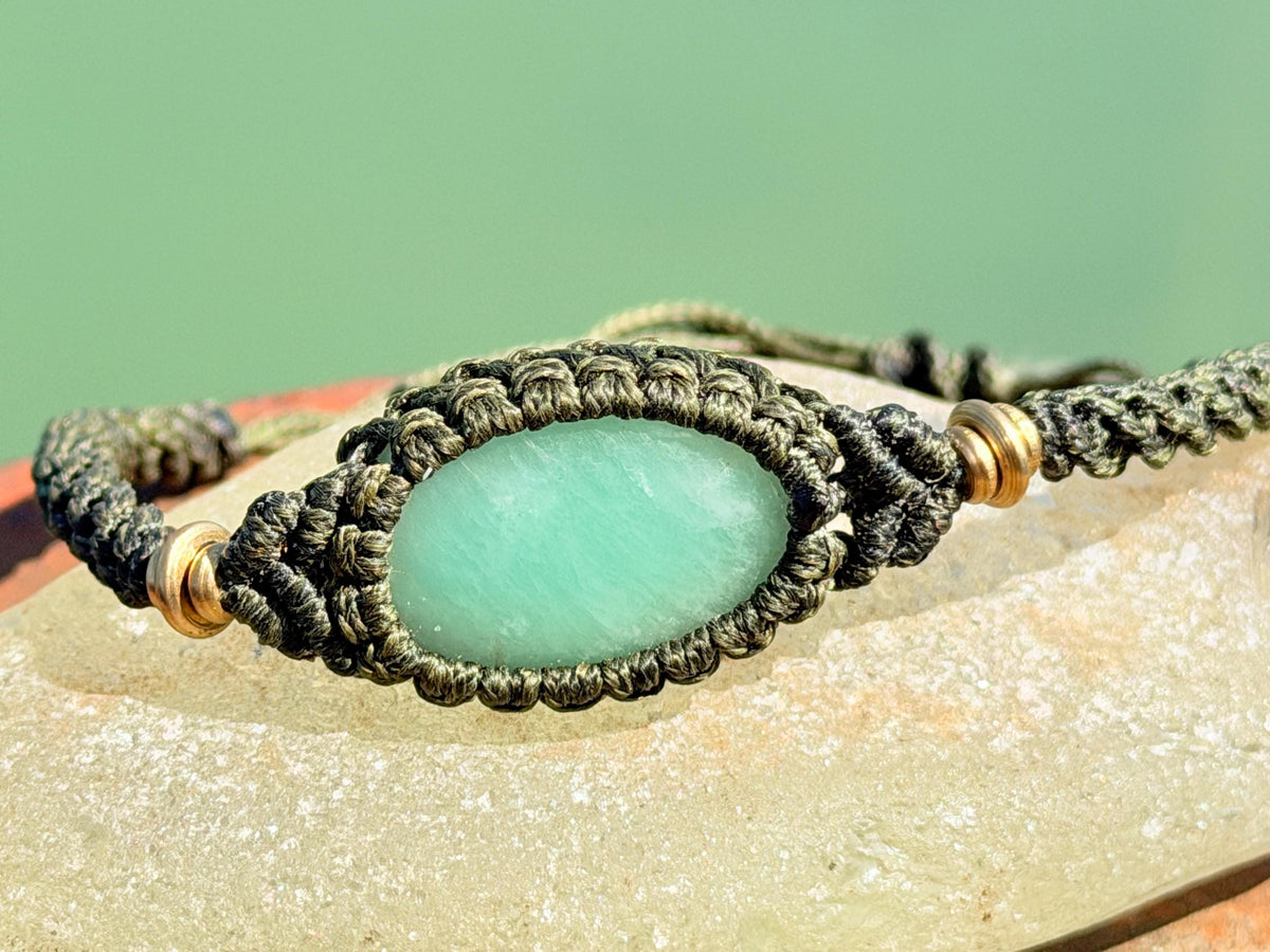 Stunning macrame wrapped aventurine bracelet, ethical jewellery, unusual jewellery, macrame jewellery. Green macrame bracelet Boho jewellery