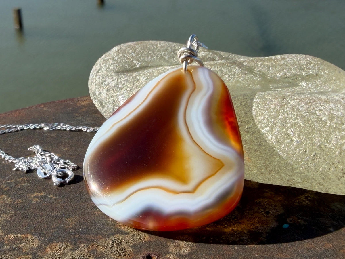 Agate necklace, ethical jewellery, bohemian necklace, unusual jewellery, agate pendant, white gemstone necklace. Boho jewellery
