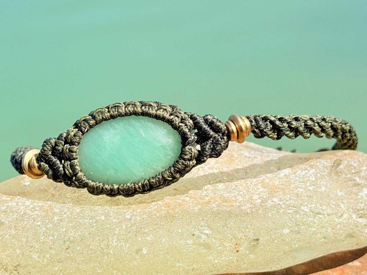 Stunning macrame wrapped aventurine bracelet, ethical jewellery, unusual jewellery, macrame jewellery. Green macrame bracelet Boho jewellery
