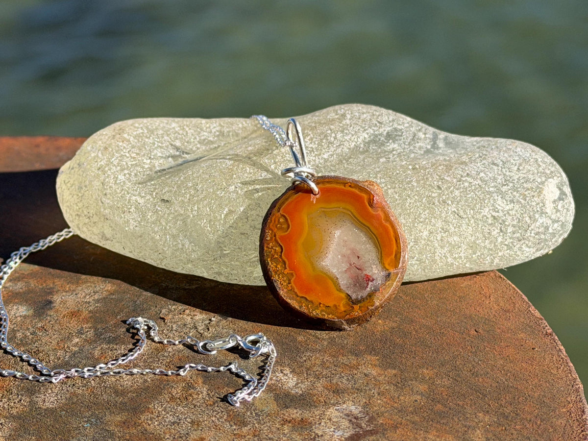 Agate necklace, ethical jewellery, bohemian necklace, unusual jewellery, agate pendant, white gemstone necklace. Boho jewellery