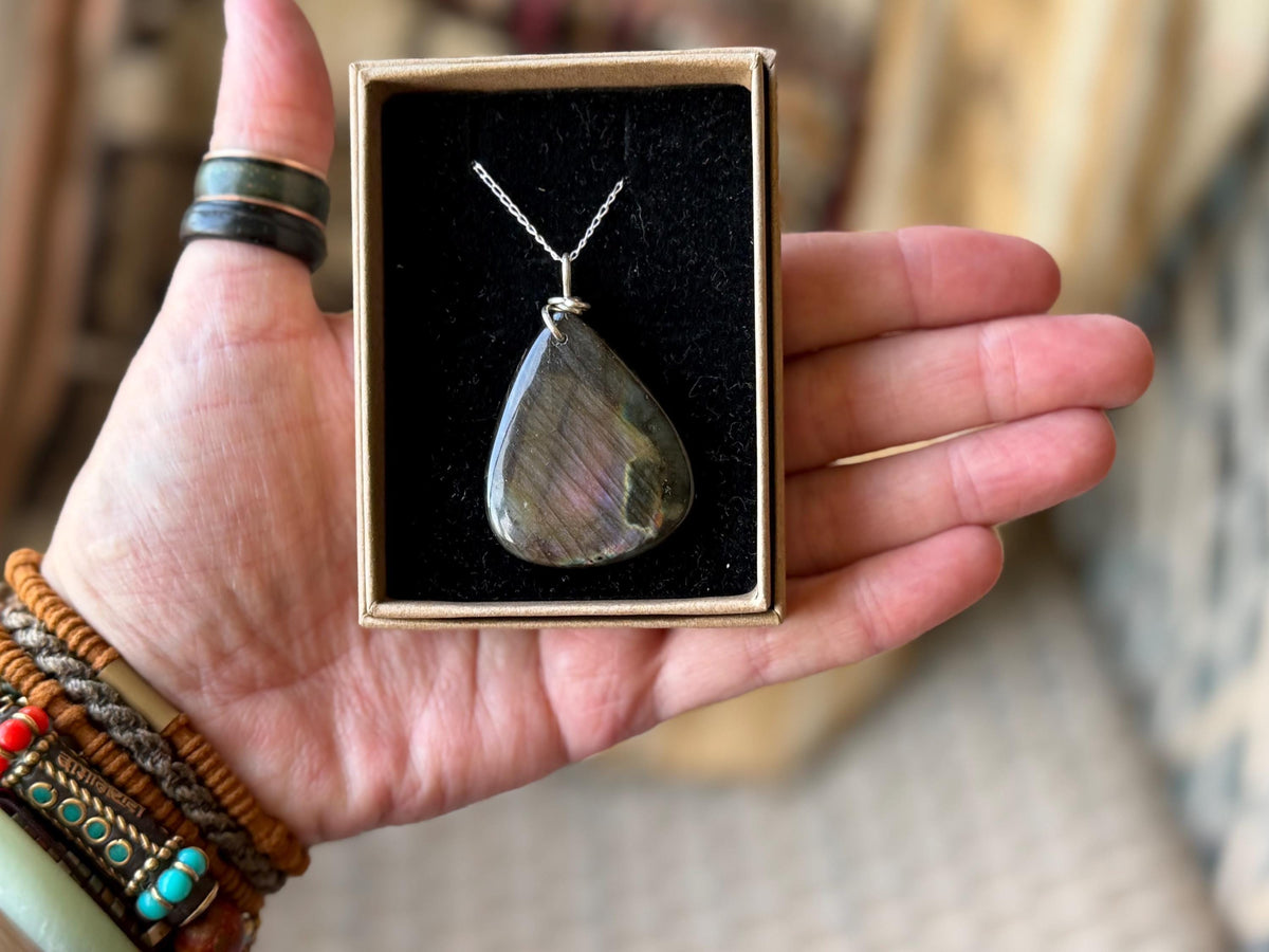 Labradorite necklace, labradorite jewellery, boho gift for her, unusual necklace, ethical jewellery, handmade necklace, labradorite pendant
