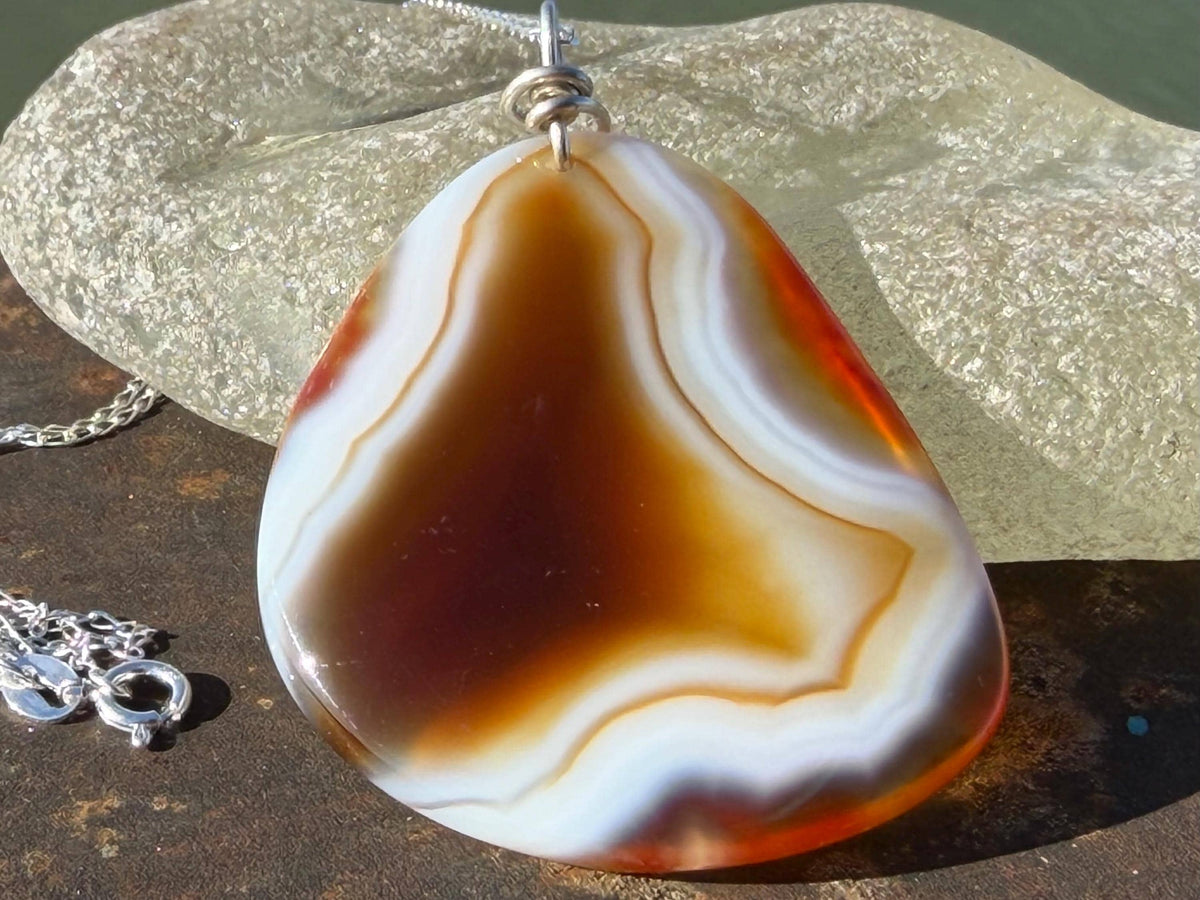 Agate necklace, ethical jewellery, bohemian necklace, unusual jewellery, agate pendant, white gemstone necklace. Boho jewellery