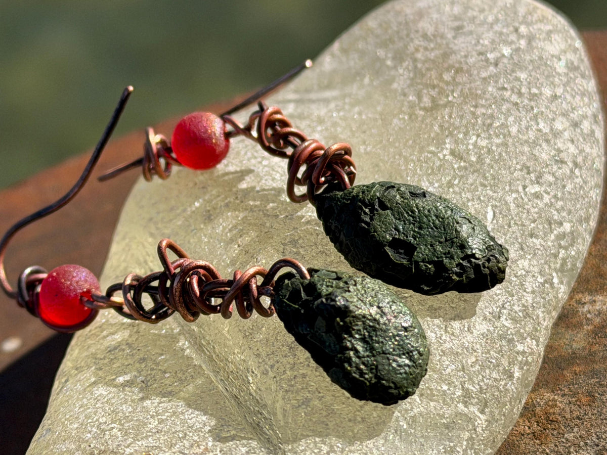 Druzy agate gemstone earrings with sparkly quartz on recycled copper. Handmade earrings. Ethical jewellery, boho jewellery. Unique earrings.