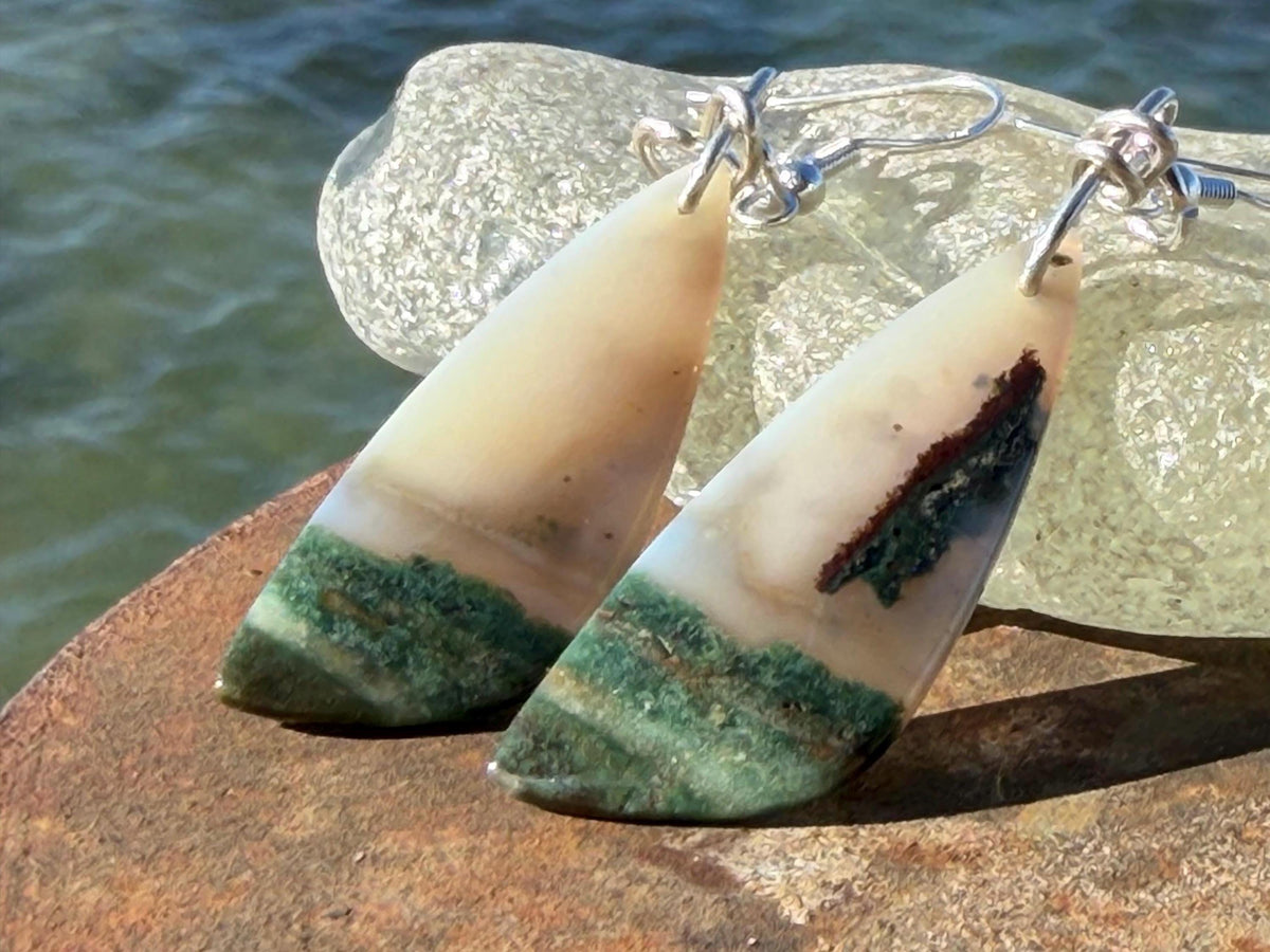 Agate gemstone earrings on recycled sterling silver. Handmade festive earrings. Ethical jewellery, boho jewellery. Unique earrings.